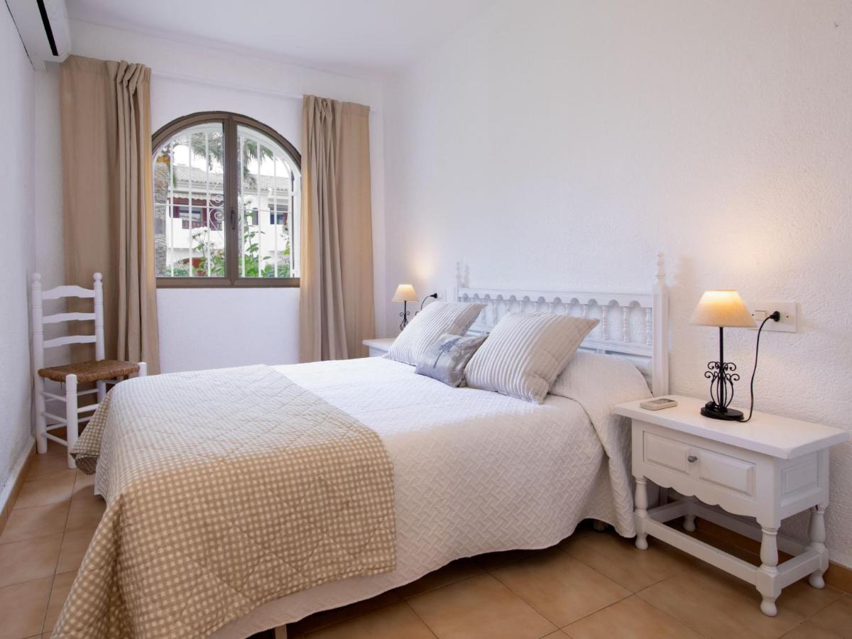 Apartment Nueva Playa Les Deveses Dış mekan fotoğraf