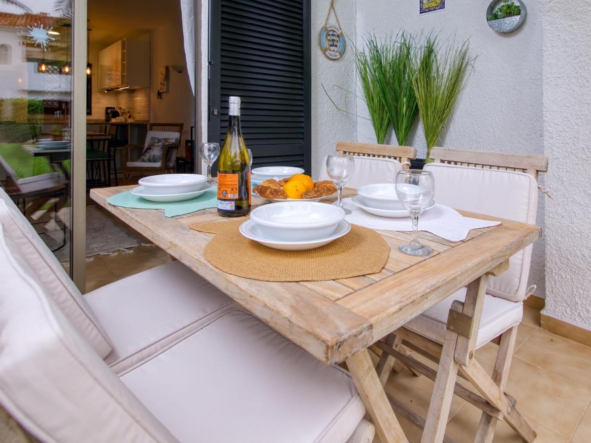 Apartment Nueva Playa Les Deveses Dış mekan fotoğraf